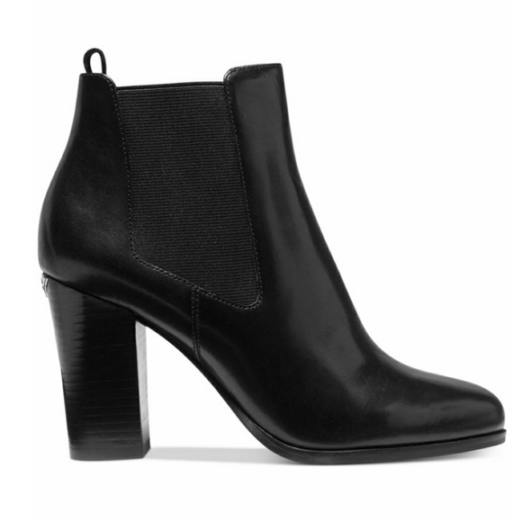 Michael Kors Each Lottie Booties - Picture 5 of 11